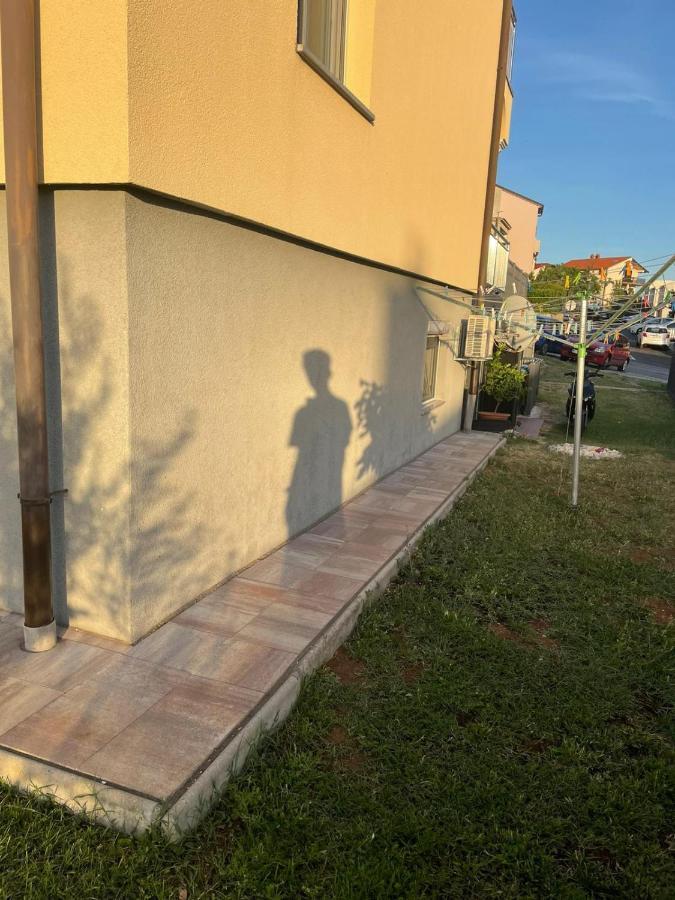 Moderne Souterrainwohnung Crikvenica Exterior foto