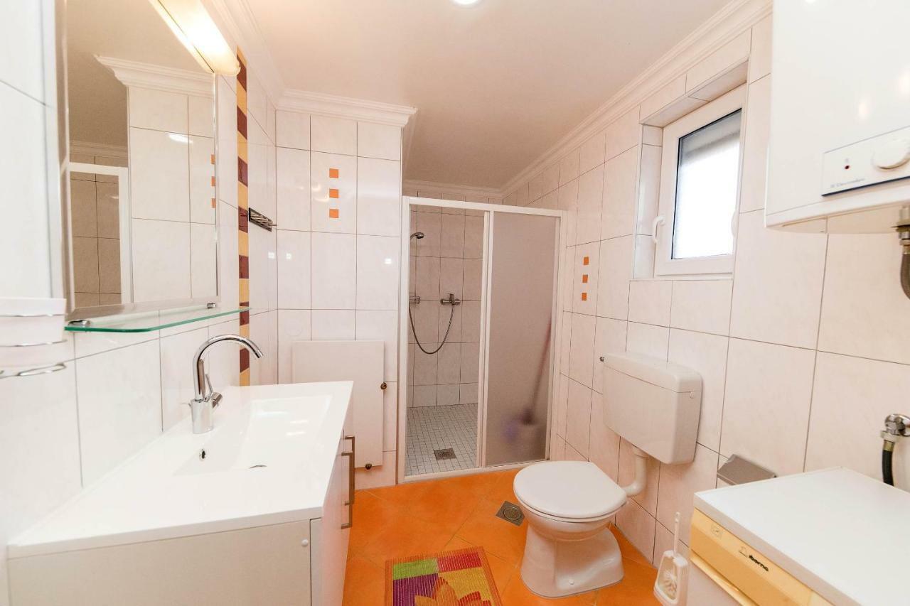 Moderne Souterrainwohnung Crikvenica Exterior foto