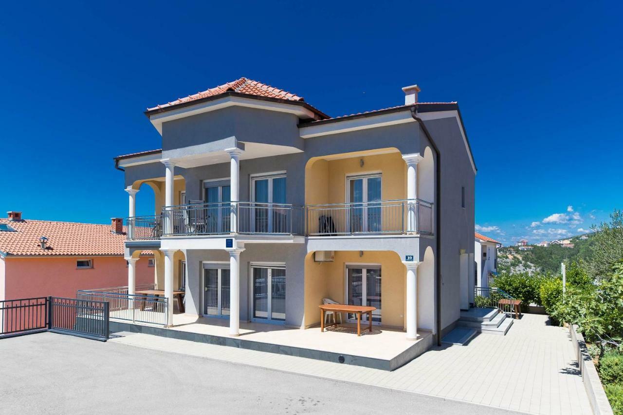 Moderne Souterrainwohnung Crikvenica Exterior foto